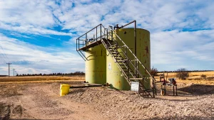 Oil storage facility